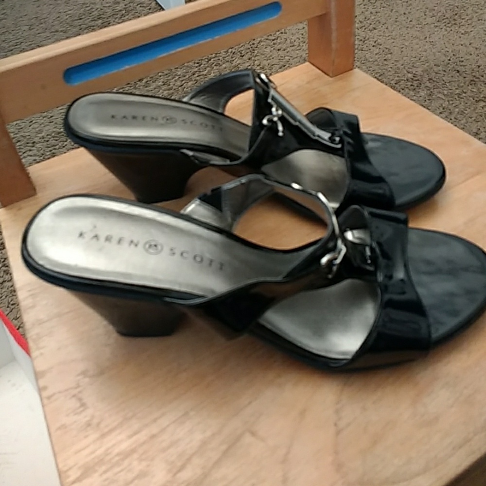 Shoes - Picture 2 of 3